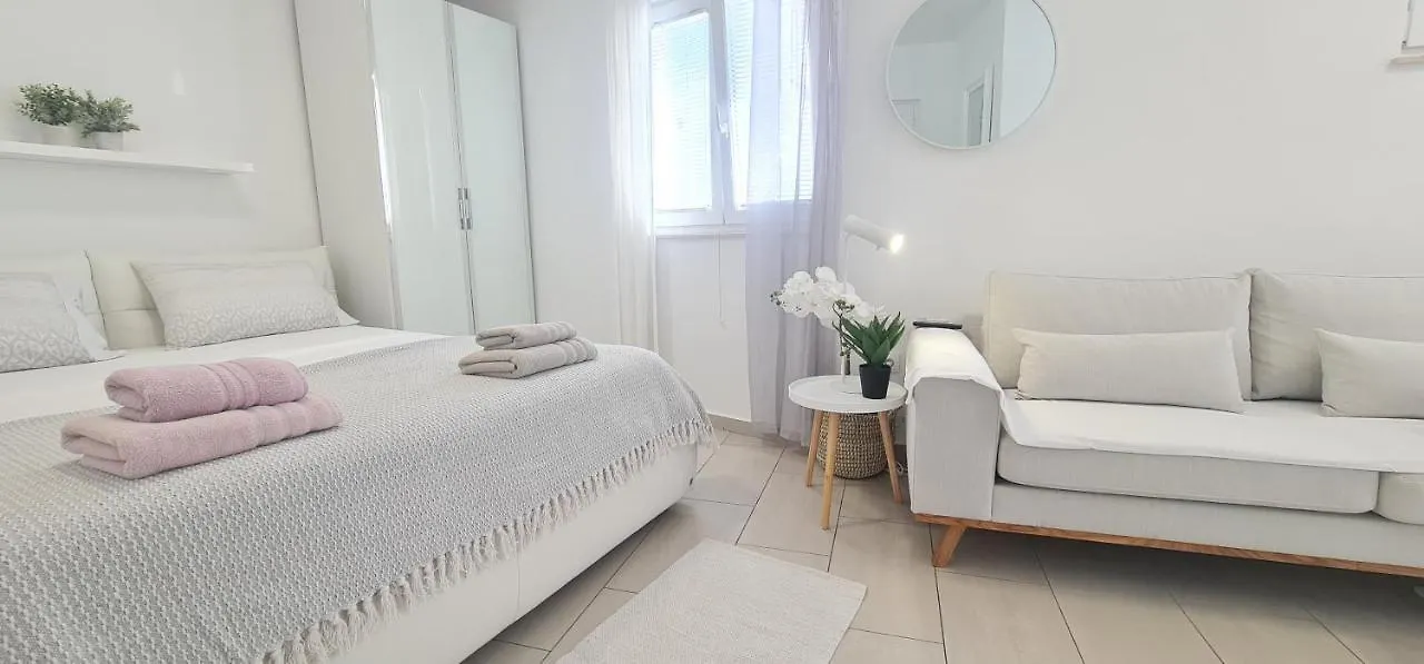 Apartment Seahouse By Jelena Croatia