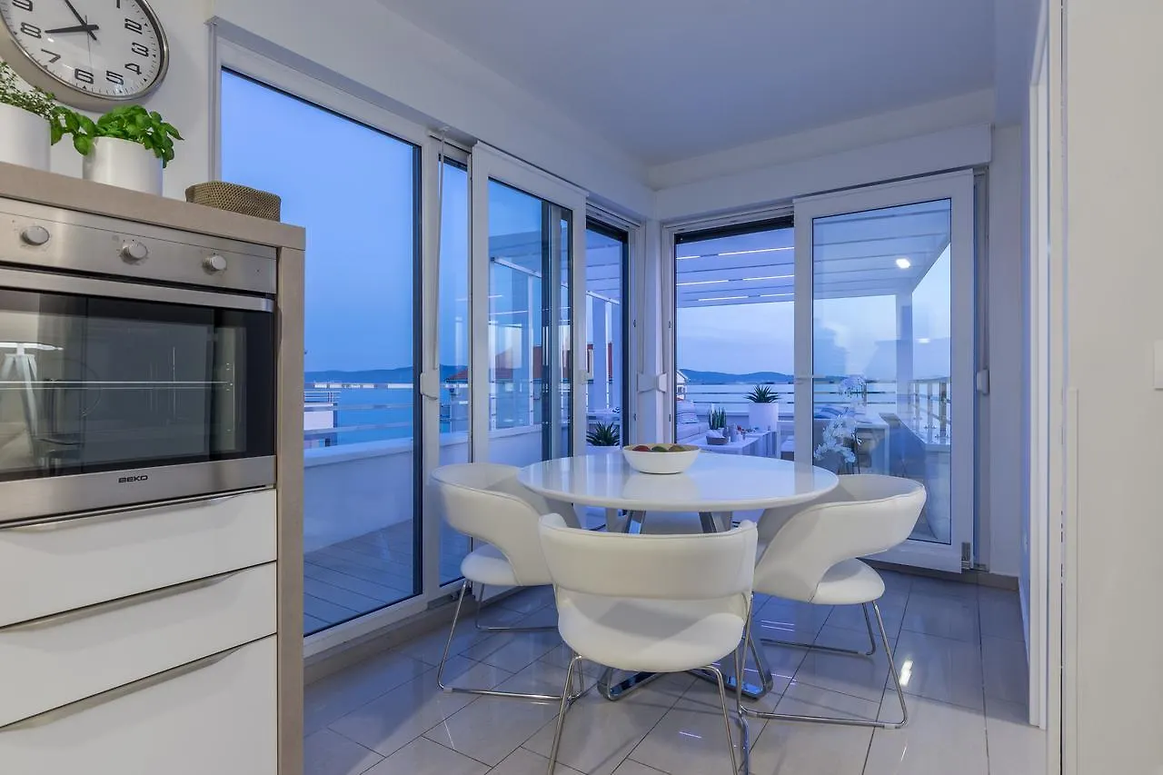 Apartment Seahouse By Jelena