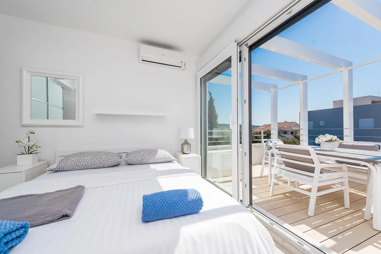 Apartment Seahouse By Jelena