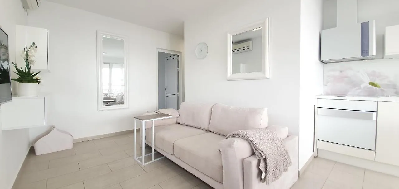 Apartment Seahouse By Jelena